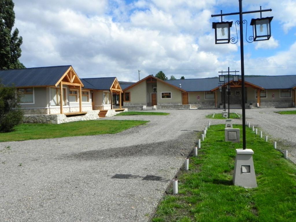 Hosteria Y Cabanas Land Park - Spa & Lodge Junin de los Andes Exterior photo